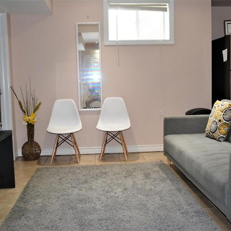 Beautiful And Spacious Basement Apartment Brampton Eksteriør bilde